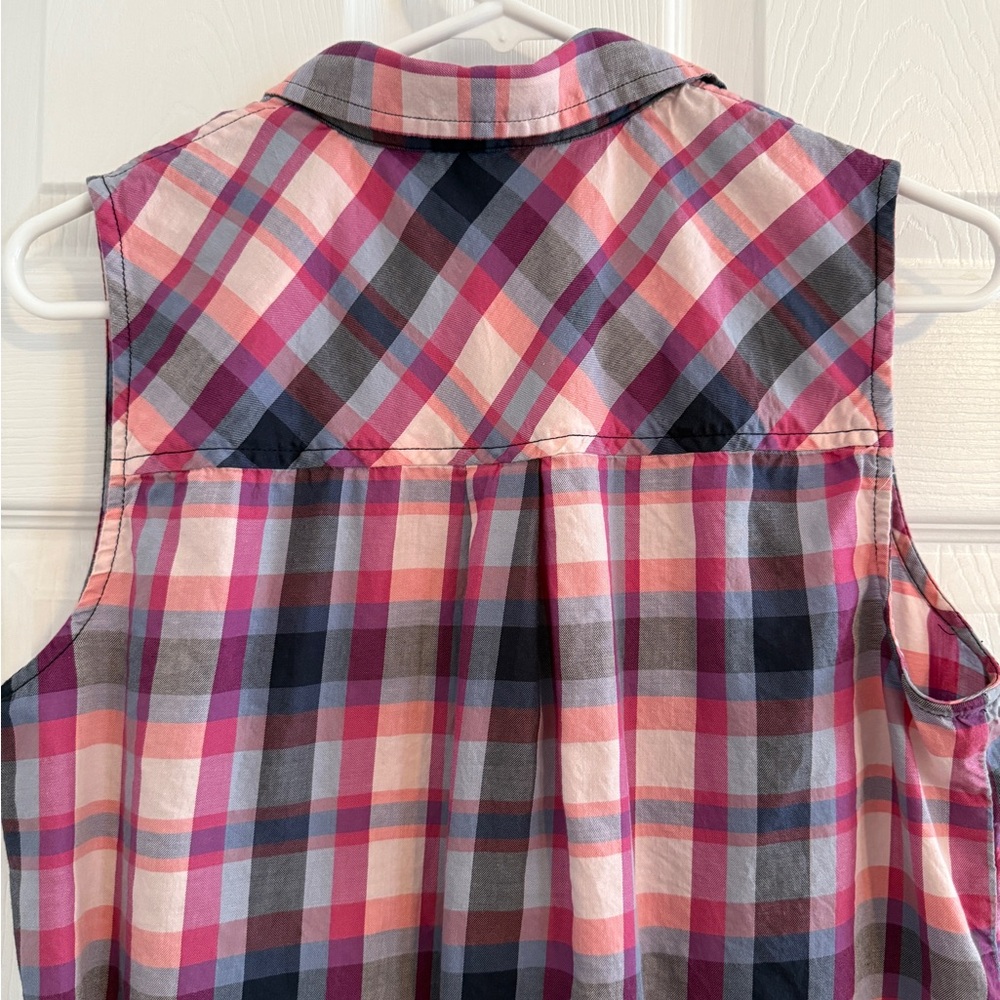 Calvin Klein Button Down - Picture 9 of 12